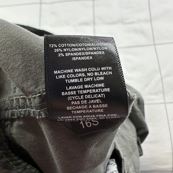 Kuhl Kontra Shorts Womens 8 Green Gray Hiking Trek Gorpcore Utility Active Camp - Picture 5 of 11